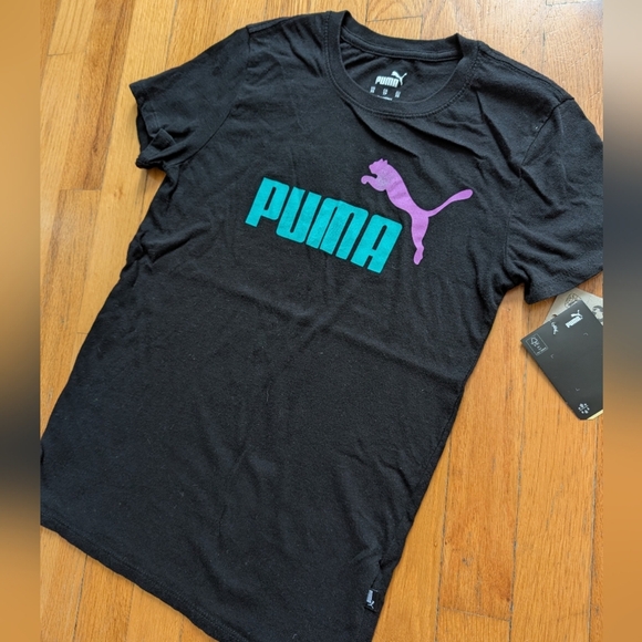 152.Nwt PUMA Black Tee with Teal and Purple Logo - Picture 1 of 2